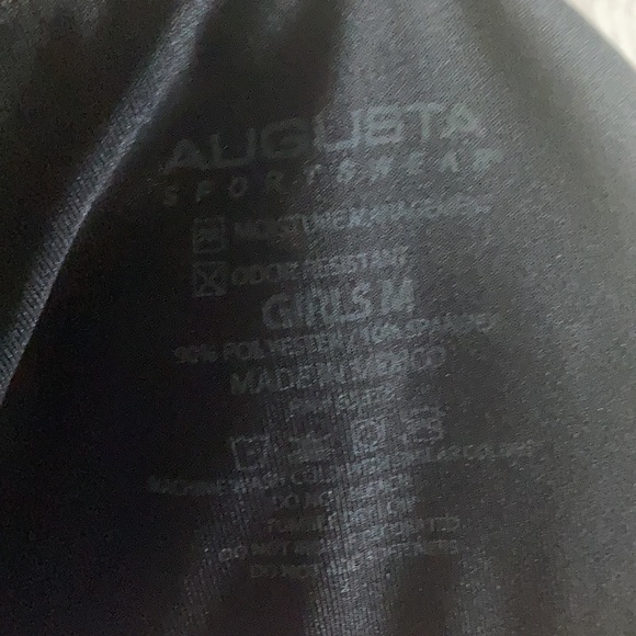 Augusta sports wear, pre owned, great shape! - Picture 3 of 3